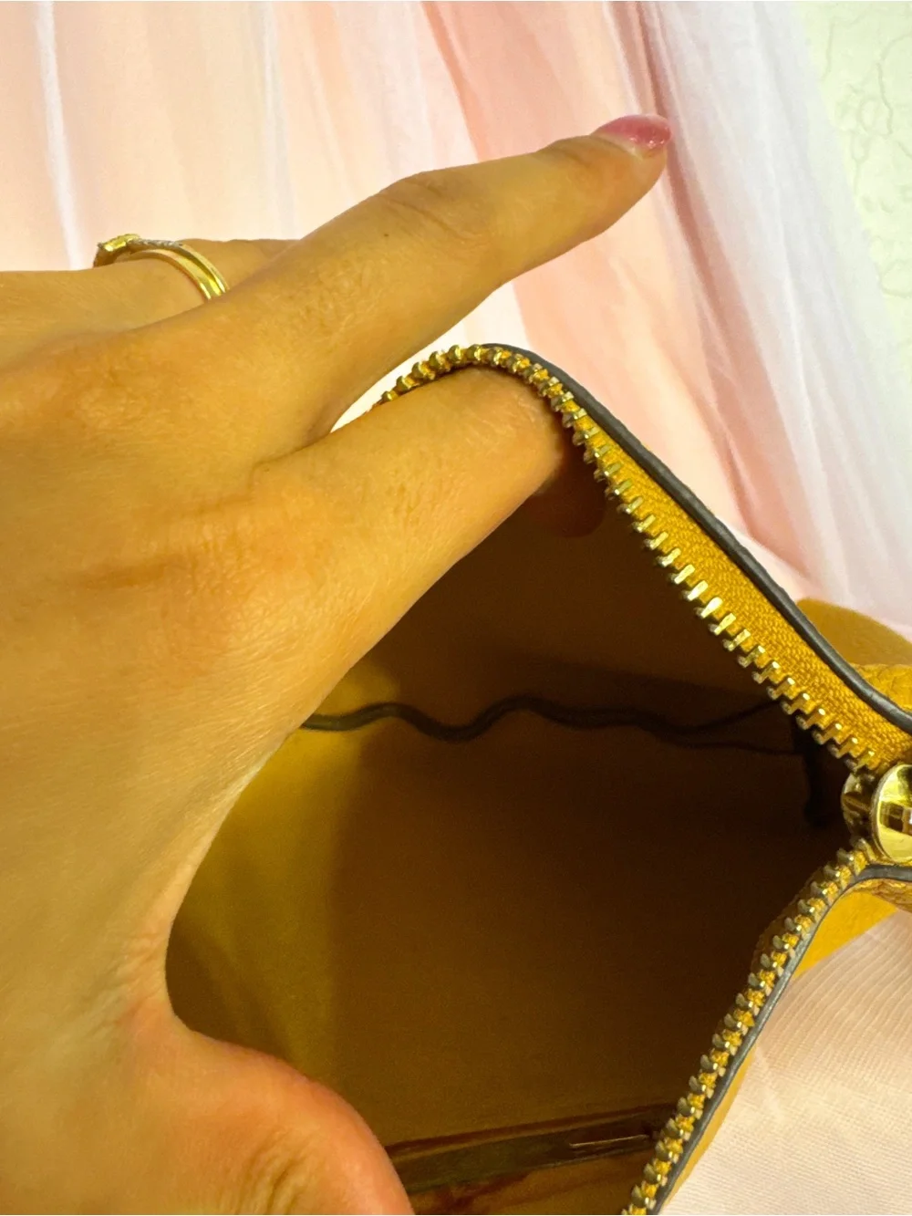 👛Steve Madden Yellow Pebbled Zip Wristlet Clutch Pouch Gold Hardware Set